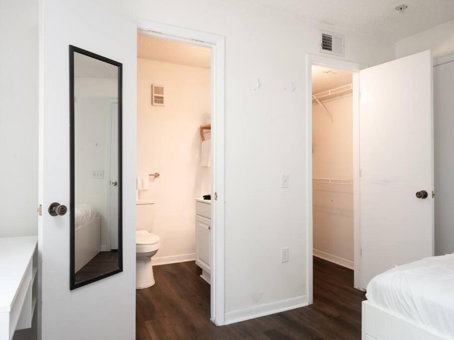 Spacious Condo Mins To Shands, University, & Downtown! Gainesville Exteriör bild