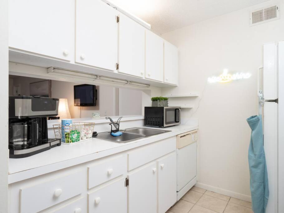 Spacious Condo Mins To Shands, University, & Downtown! Gainesville Exteriör bild